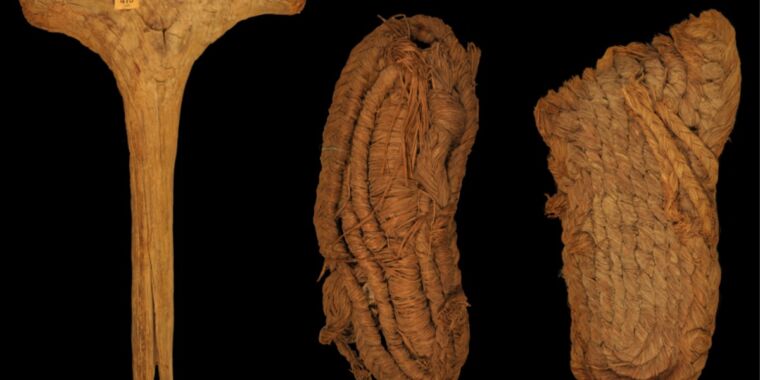 Behold the world’s oldest sandals, buried in a “bat cave” over 6,000 years in the past