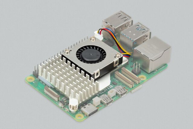 Raspberry Pi 5 First Look! This New Pi Is Hands Down The Fastest