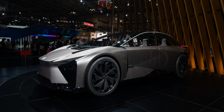 Les concepts Lexus LF-ZC et LF-ZL montrent que l’aérodynamisme extrême peut être extrêmement beau