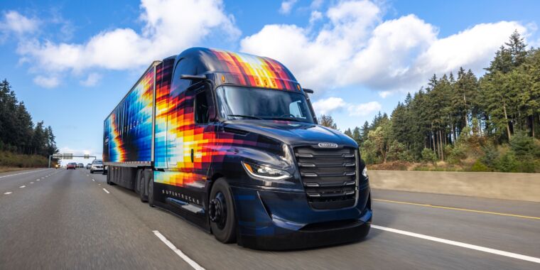 A 50 percent more efficient big rig? Meet Super Truck II