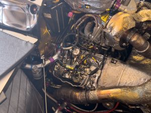 A porsche 919 Hybrid's V4 engine