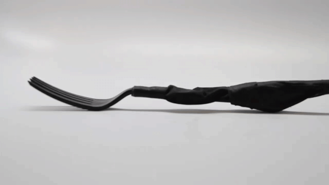 Shape-changing fork that inflates depending on how fast the person eats. (Click image to animate.) 