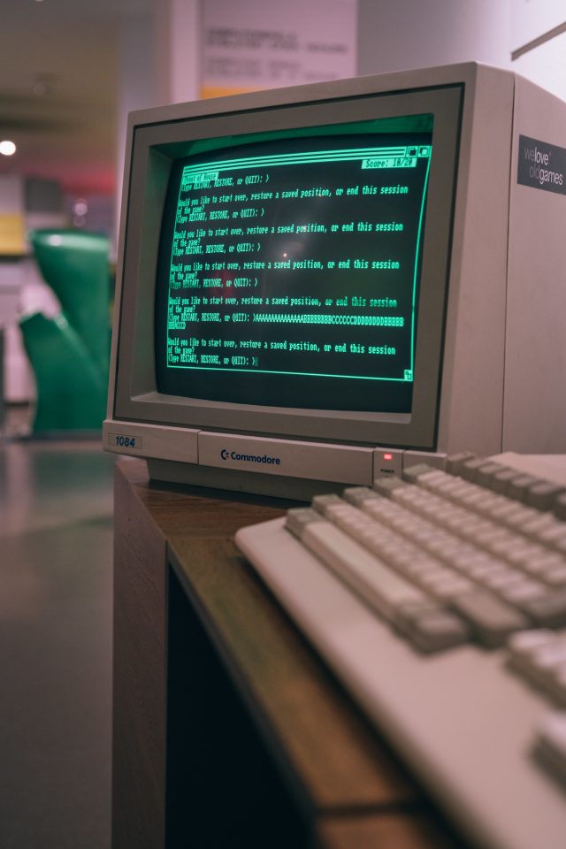 DOS, Amiga, IBM PC: 4 Ways to Run Old Games on Your Modern PC