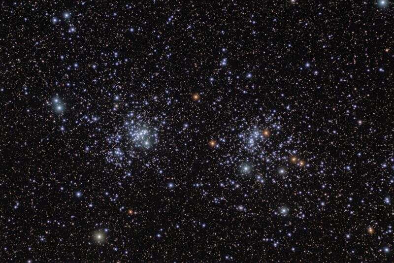 Daily Telescope: Spying a double cluster of supergiant stars