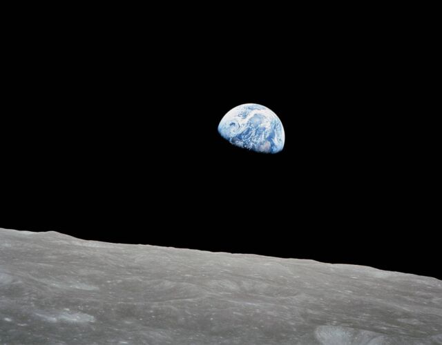 The Apollo 8 astronauts were the first humans to notice 