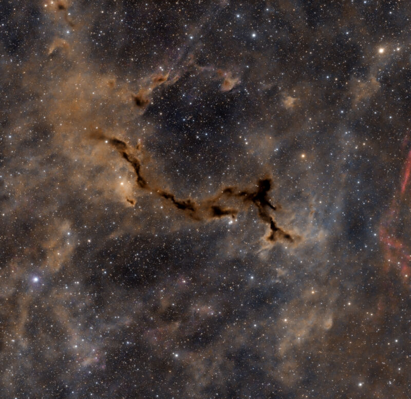 A stunning view of the Barnard 150 nebula.