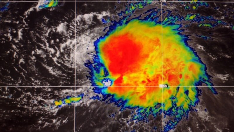 O fotografie de fișier a furtunii tropicale Fiona, așa cum este văzută într-o imagine din satelit din 2022.