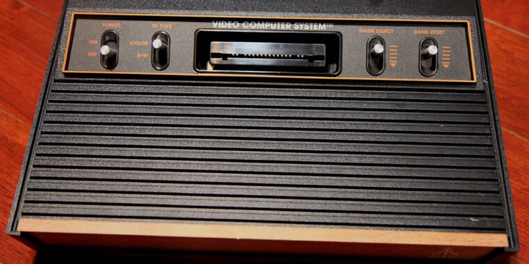 Bilan : le nouvel Atari 2600+ ne justifie pas son signe plus