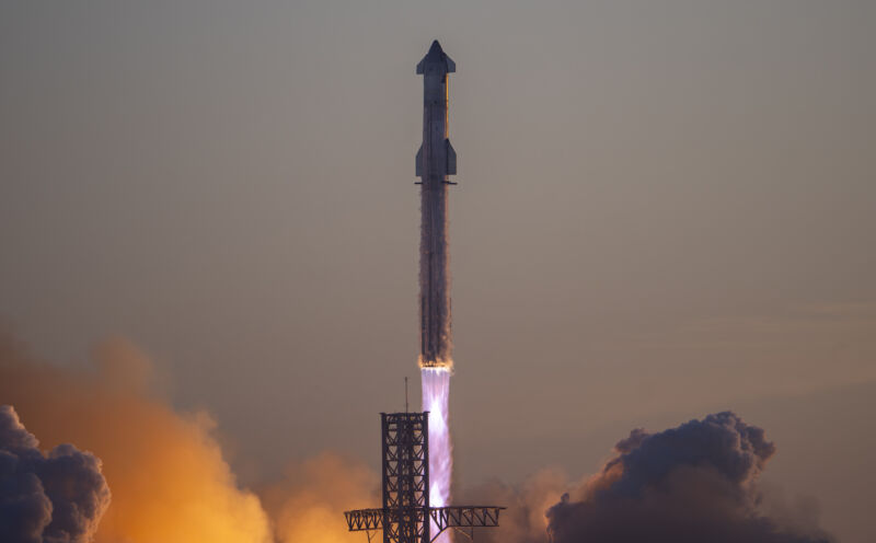 SpaceX's Starship rocket took off from South Texas at 7:03 am CST (13:03 UTC) Saturday.