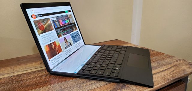 HP Spectre Fold