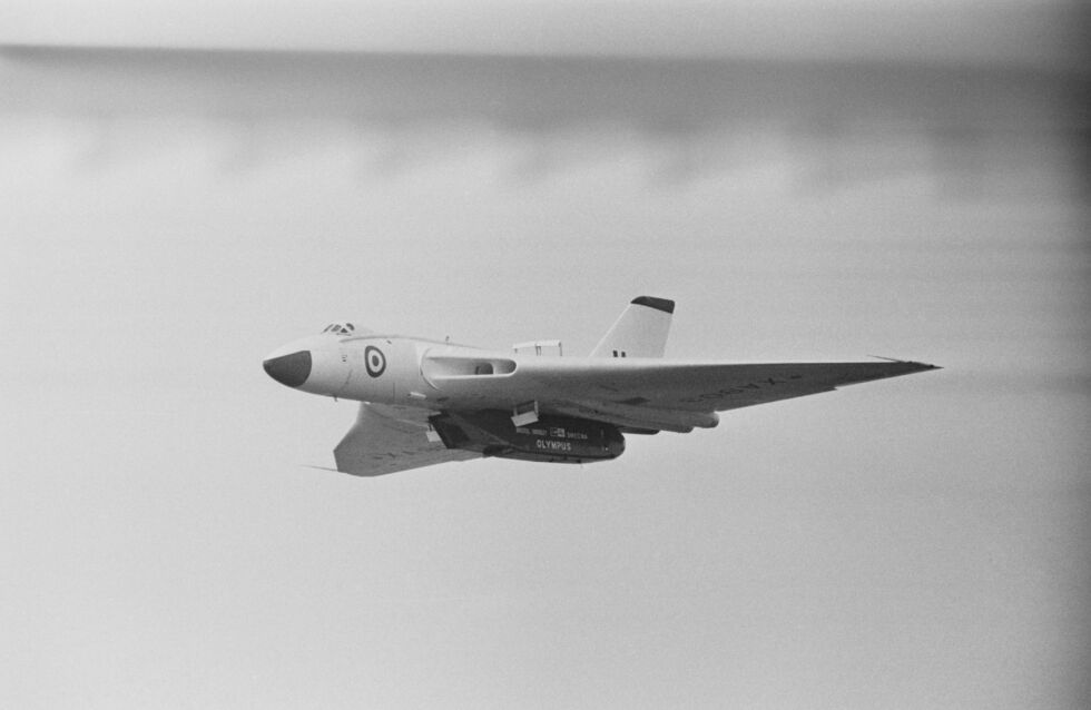 Un bombardero Avro Vulcan volando como banco de pruebas para un motor Bristol Siddeley/Snecma (más tarde Rolls-Royce) Olympus 593, septiembre de 1966. 