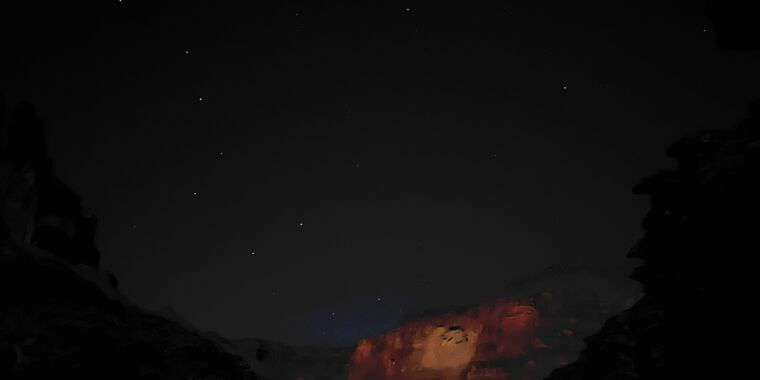 Daily Telescope: Vendo as estrelas com seu iPhone no fundo do Grand Canyon