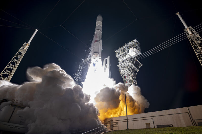 Vulcan launches from Cape Canaveral Space Force Station on Monday.