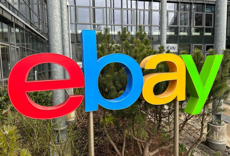 eBay recibe una multa de 3 millones de dólares y admite 