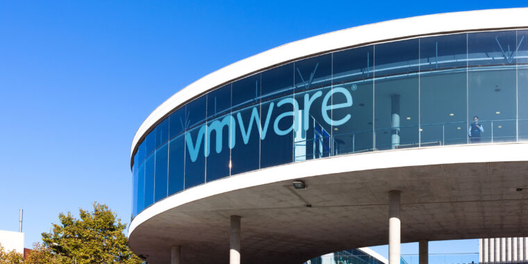 VMware prospects face unsure future as Broadcom ends VMware associate applications