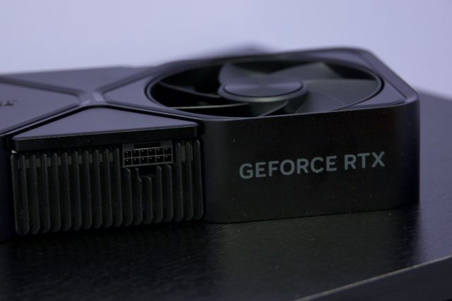 【箱無し】NVIDIA GeForce RTX4070 SUPER 12GB Amazon.com: GIGABYTE GeForce RTX 4070 Super Gaming OC 12G