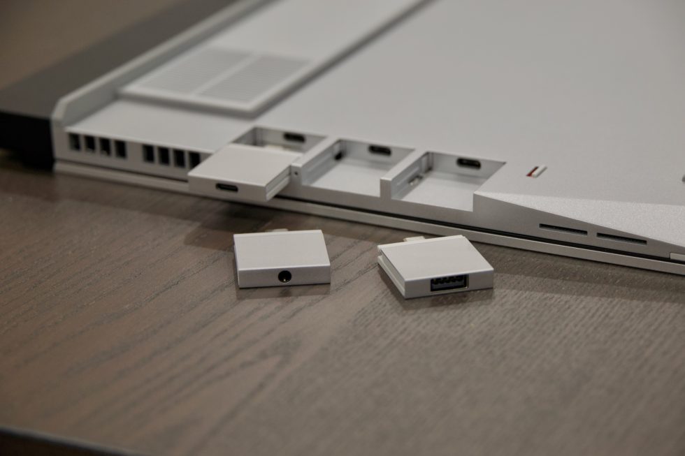 Framework Laptop 16 works with the same expansion ports as the smaller version.