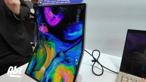 Asus ZenScreen Fold OLED MQ17QH