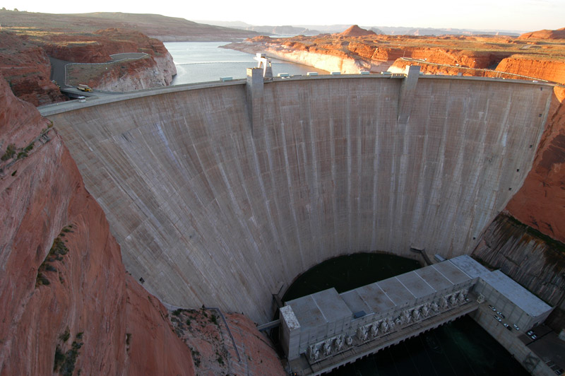 The Glen Canyon dam impounds the Colorado River in northern Arizona and is among the larger of the “large” dams in the US, with a height of 220 meters (710 feet).
