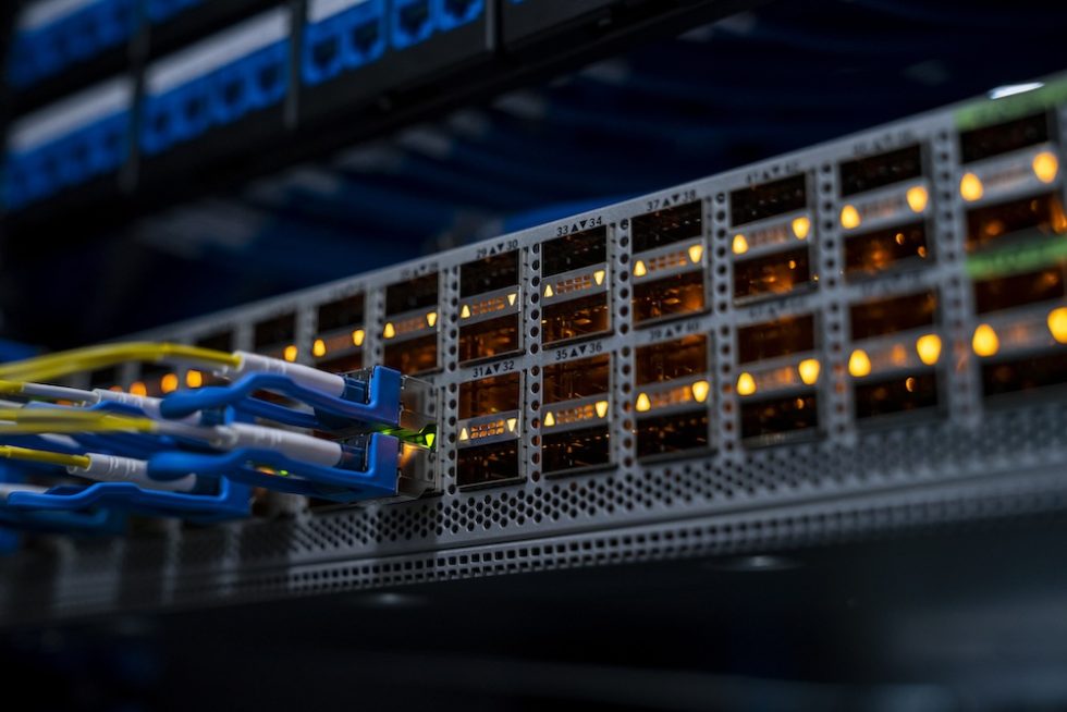 Linux devices are under attack by a never-before-seen worm - Ars Technica