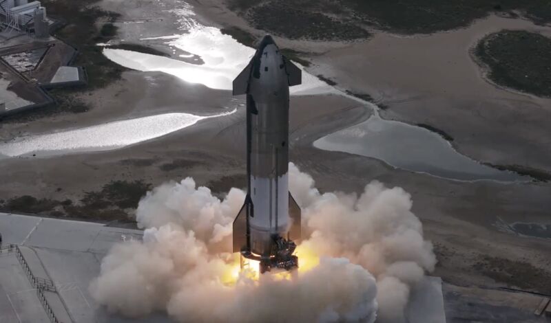 Elon Musk: Η SpaceX πρέπει να κατασκευάσει διαστημόπλοια όπως η Boeing που κατασκευάζει 737
