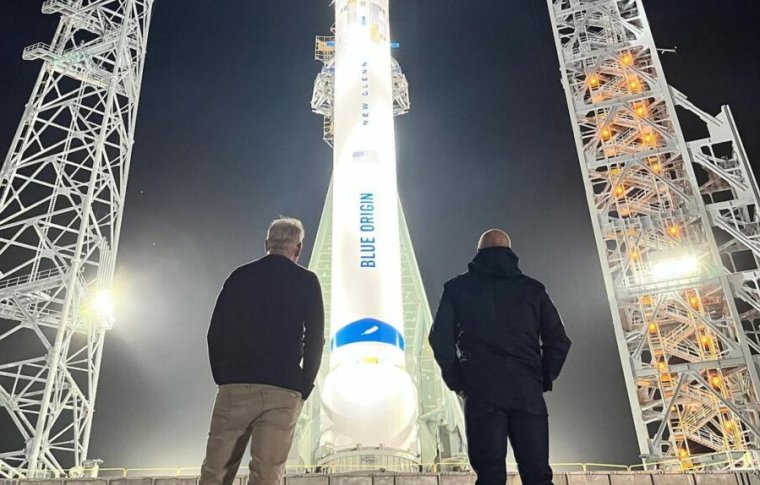 Jeff Bezos’ New Glenn rocket finally makes an appearance on the launch pad