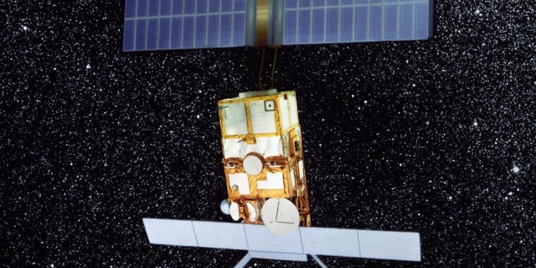 W środę duży europejski satelita w niekontrolowany sposób powróci na Ziemię