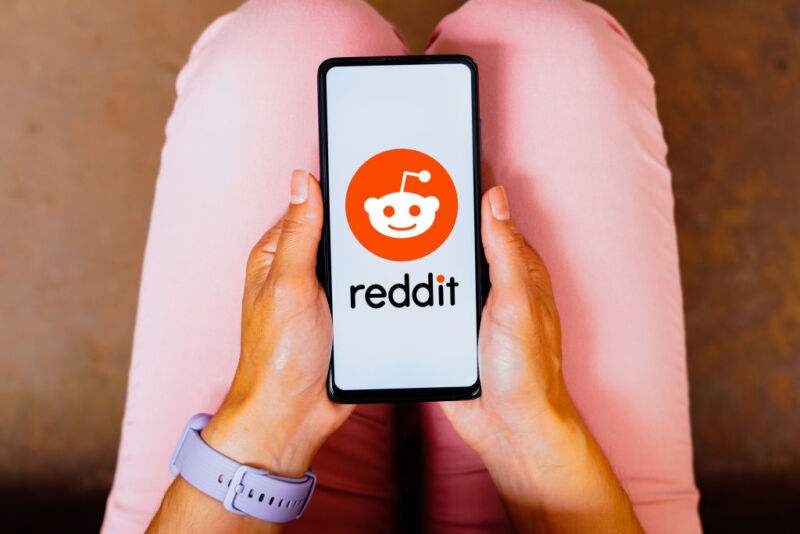 Rapport : 75 000 Redditors fidèles peuvent obtenir des actions avant que Reddit ne soit rendu public