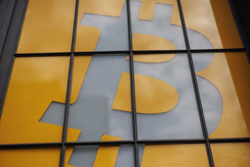 Operador de Bitcoin Fog condenado por lavar 400 millones de dólares en bitcoins en la red oscura