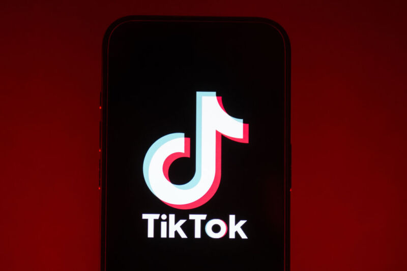Bill that could ban TikTok passes in House despite constitutional concerns