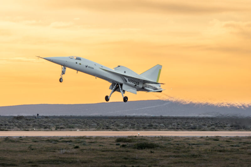 Il y a quelques années de retard, mais un prototype d'avion supersonique a pris son envol
