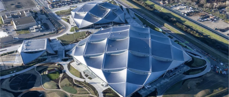 El campus de Google en Bay View fue diseñado con la línea de techo más extraña del mundo. 