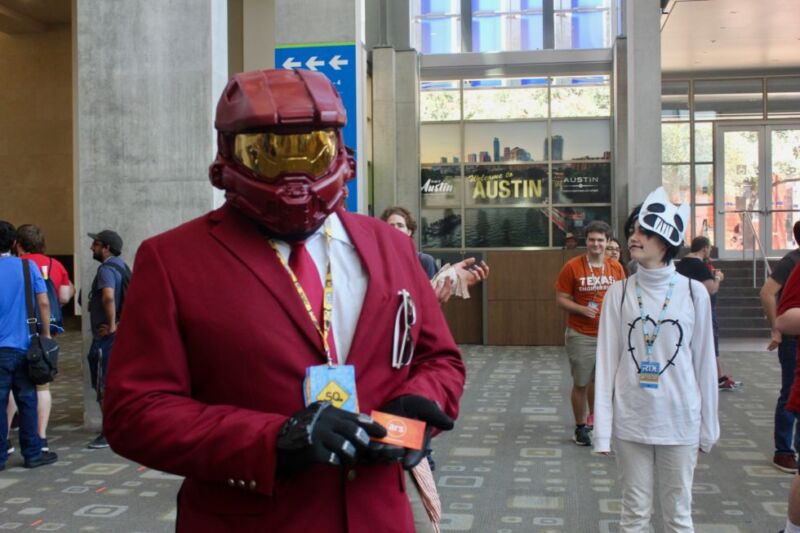 Halo-helmeted greeter at RTX festival