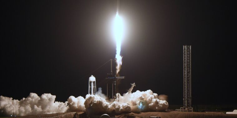 SpaceX construit des centaines de satellites espions pour le gouvernement américain, selon un rapport