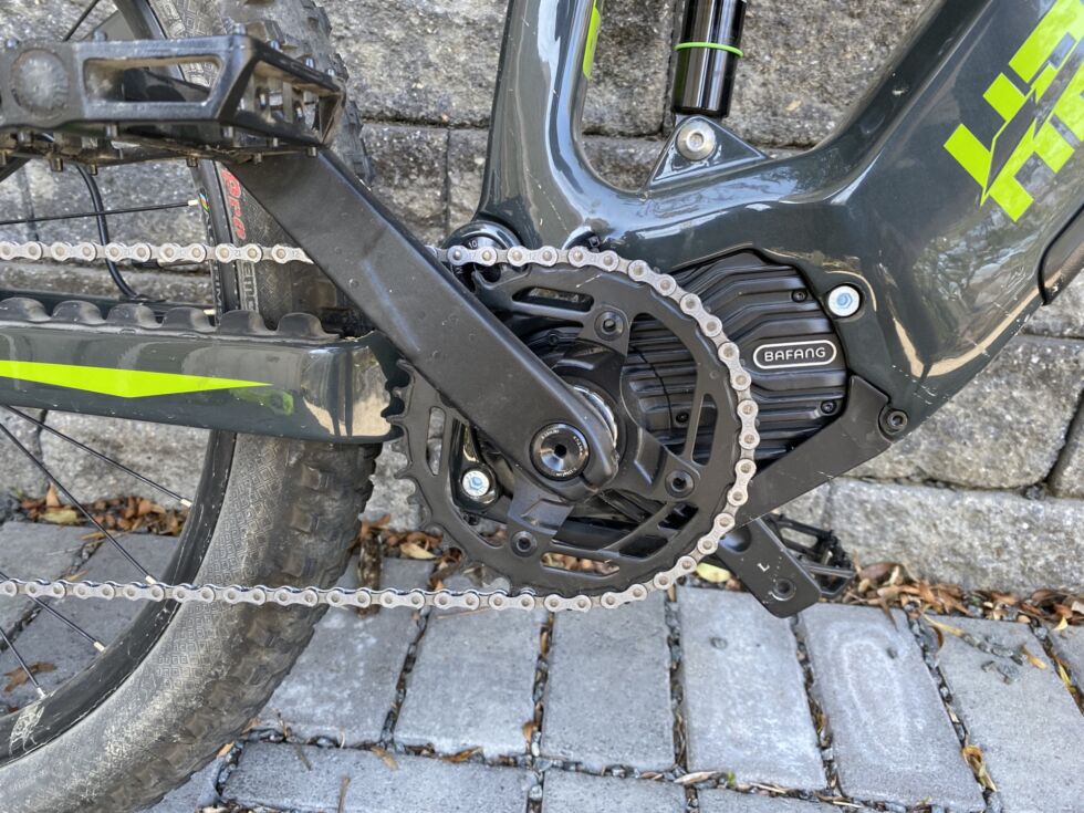 The Trailblazer's Bafang motor is integrated into the cranks.