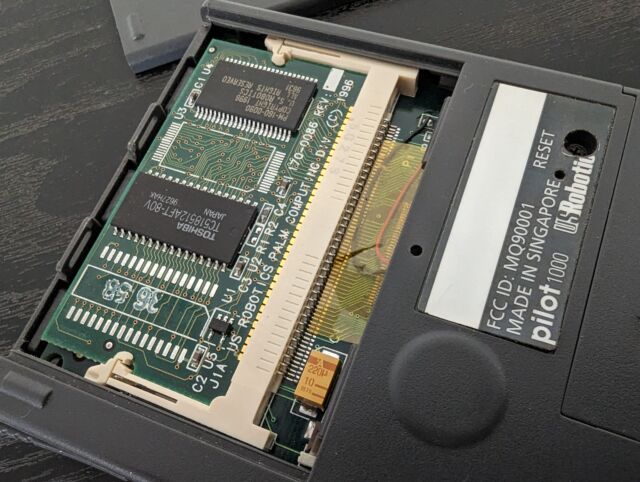 The Pilot 1000 card slot. This is a 5000’s 512K card.