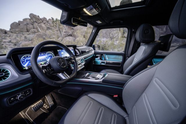 Mercedes G-Wagon interior