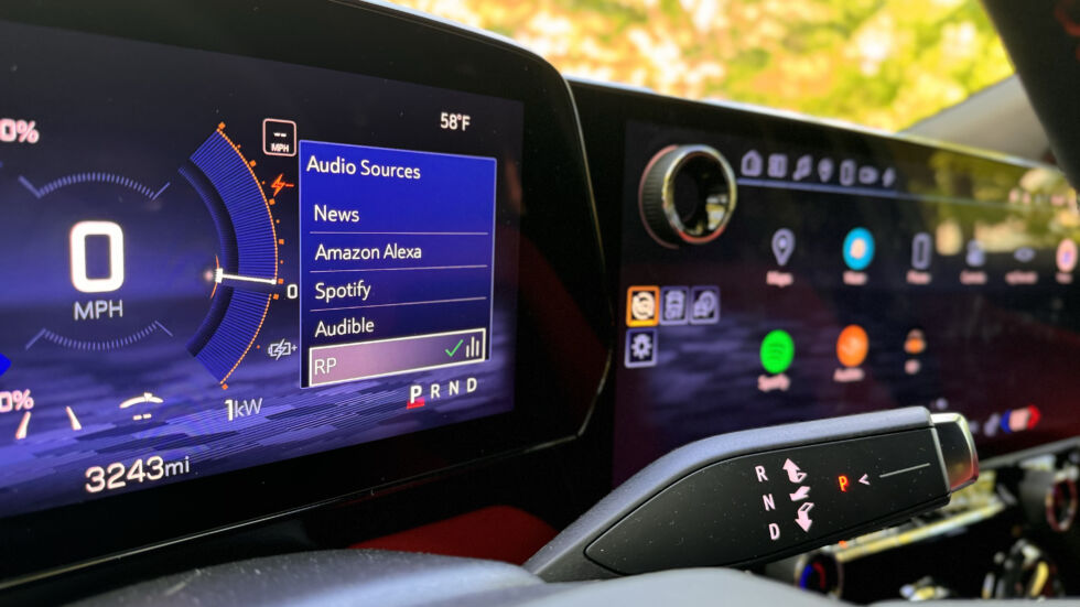 The driver can pull up audio sources from a steering wheel toggle—but apps downloaded to the Blazer didn't work as reliably as just playing audio from a Bluetooth-paired phone.