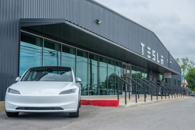 A Tesla Model Y sits on the lot at a Tesla dealership on April 15, 2024 in Austin, Texas. 