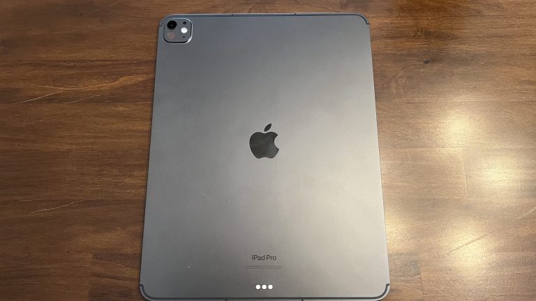 iPad Pro M4 back