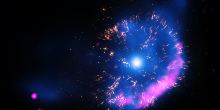 肉眼で見える新星爆発は今でも予想されています