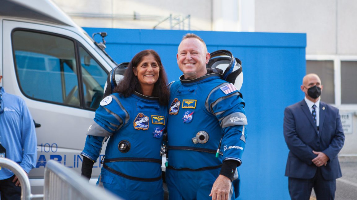 NASA moves up target to return Butch and Suni, but not for political reasons