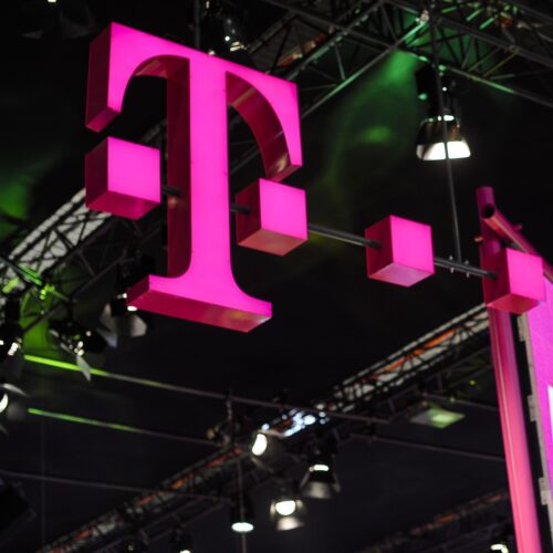 T-Mobile follows orders from Trump FCC, ends DEI to get two mergers approved
