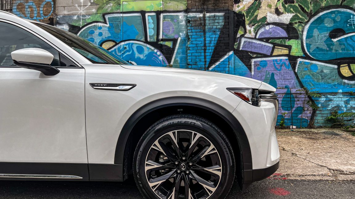 2024-Mazda-CX-90-PHEV-1-