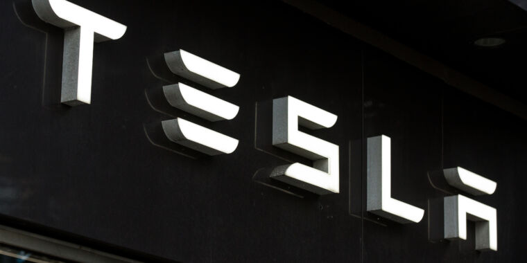 Battery sales keep Tesla profitable in Q2 as EV sales still slumped