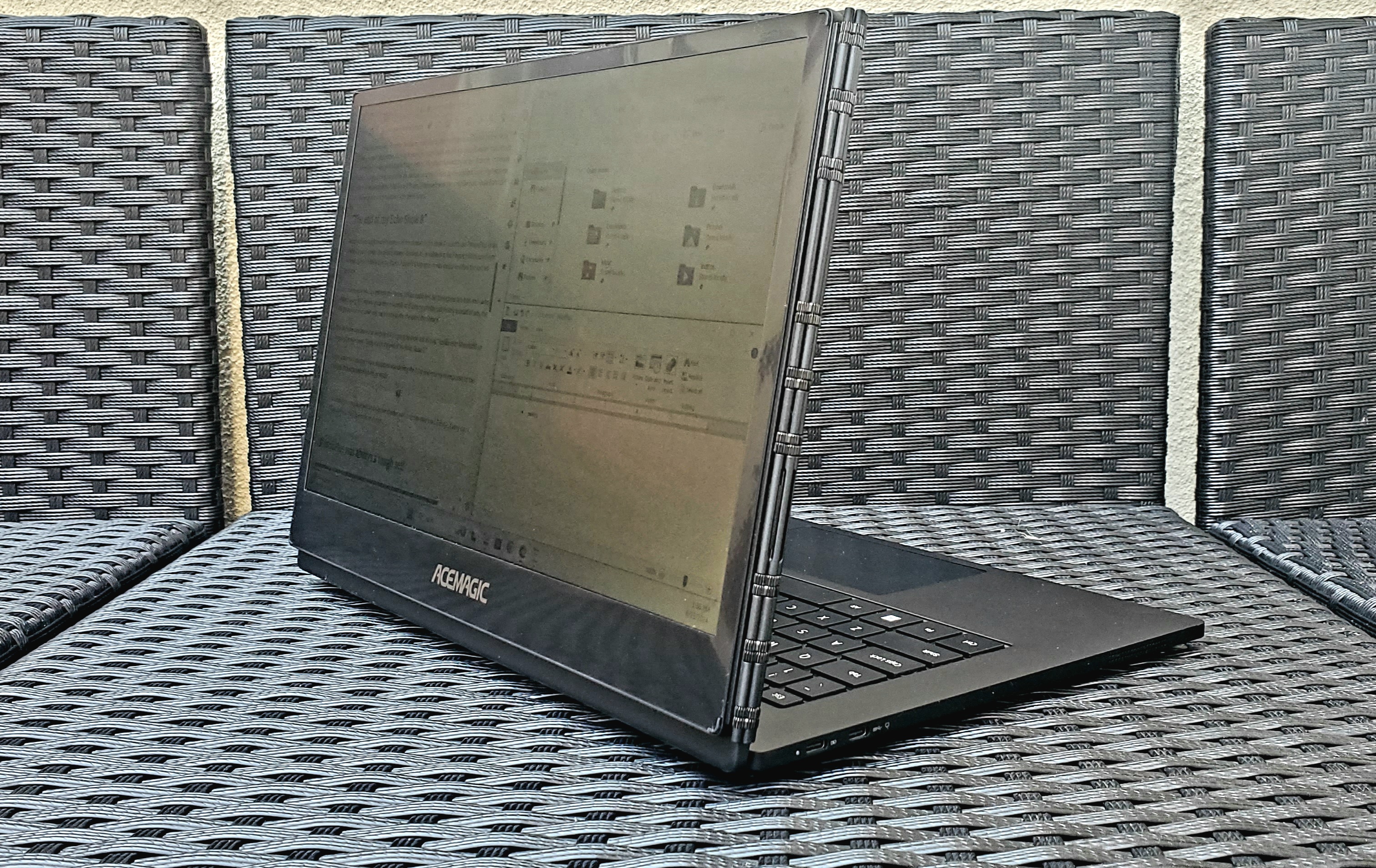 Dual-screen laptops make more sense with this spiral notebook-like hinge