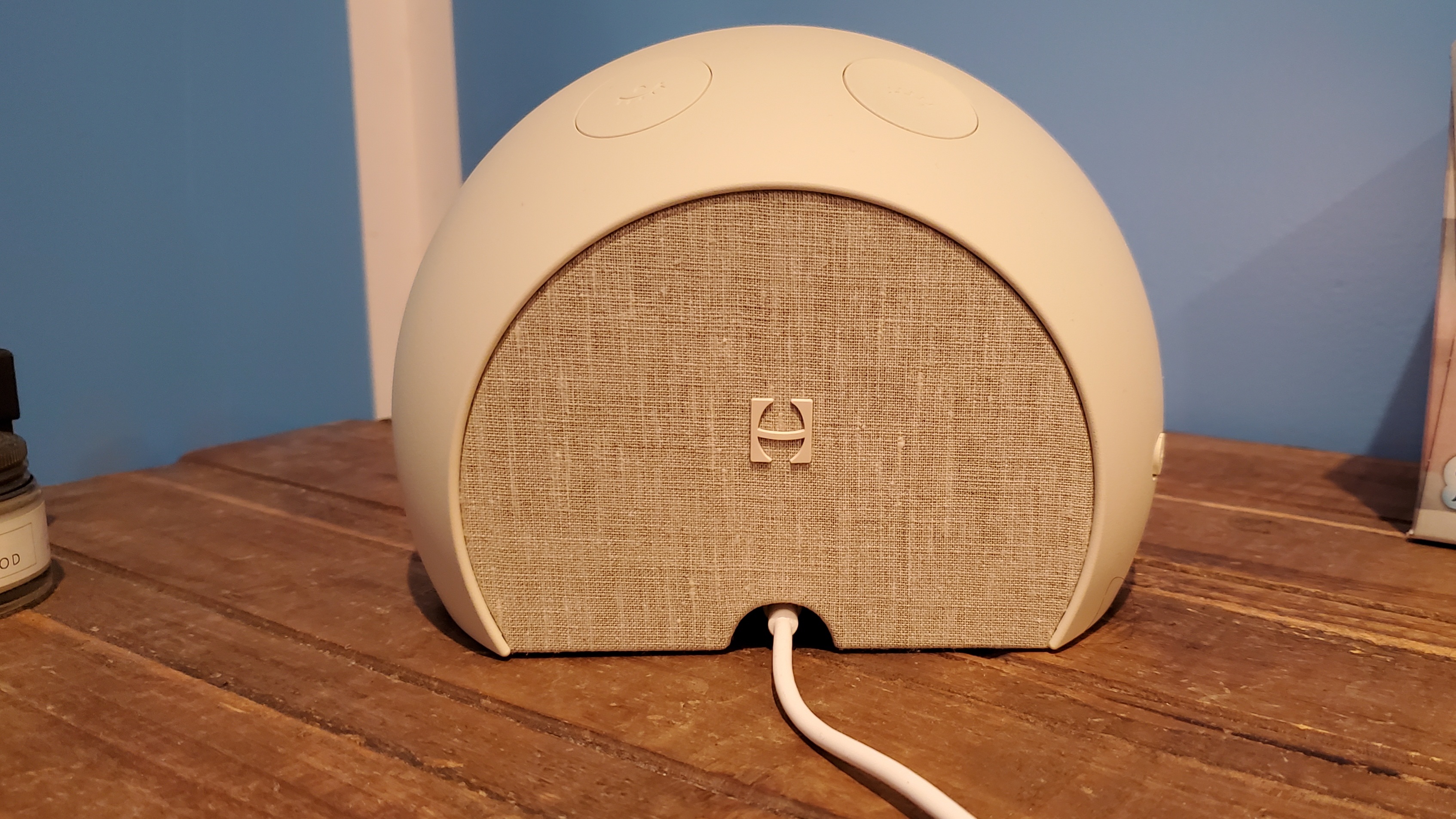 Sunrise alarm clock didn’t make waking up easier—but made sleeping more peaceful