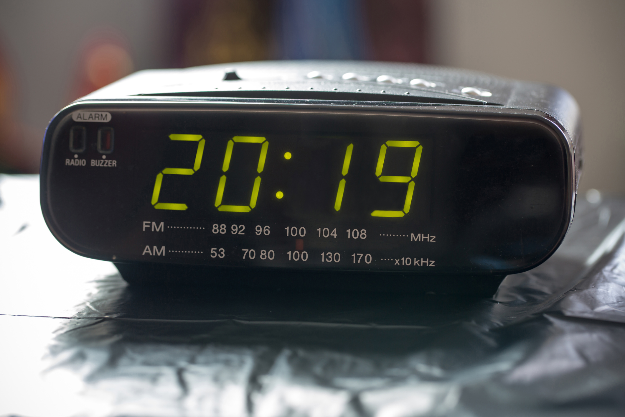 Sunrise alarm clock didn’t make waking up easier—but made sleeping more peaceful