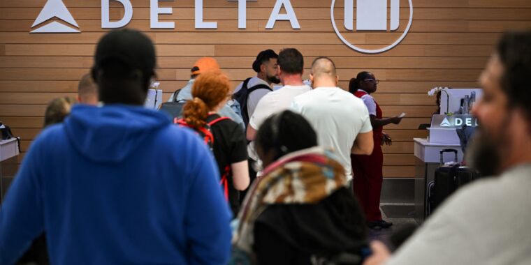 Microsoft says Delta's ancient IT explains long outage after CrowdStrike snafu