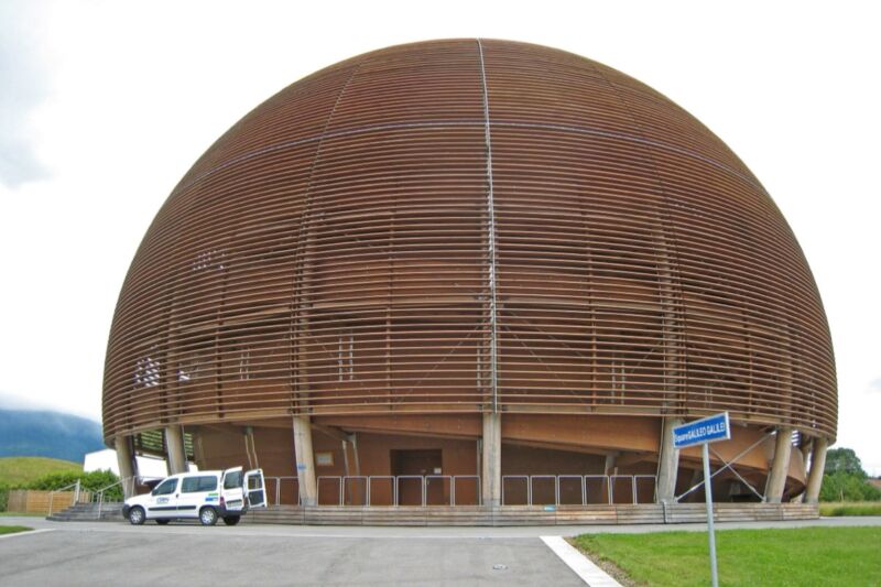 The Globe of Science and Innovation at CERN